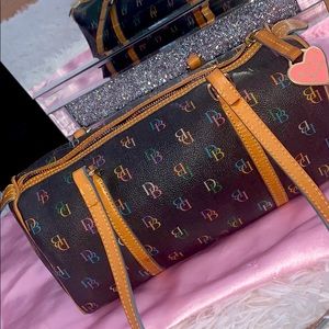 AUTHENTIC vintage Dooney and Bourke Bag